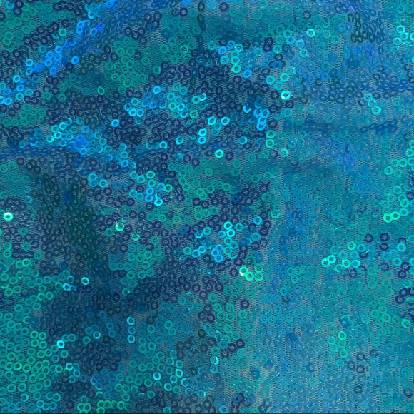 Eva Iridescent Sequin Set In Blue - Picture 11 of 11